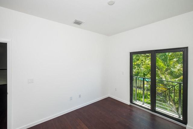 1036 NE 33rd Street 1036, Oakland Park, FL 33334