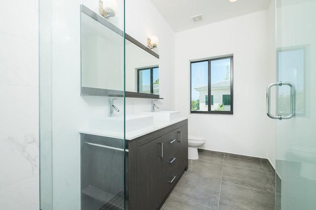1036 NE 33rd Street 1036, Oakland Park, FL 33334