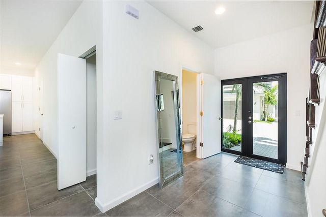 1036 NE 33rd Street 1036, Oakland Park, FL 33334
