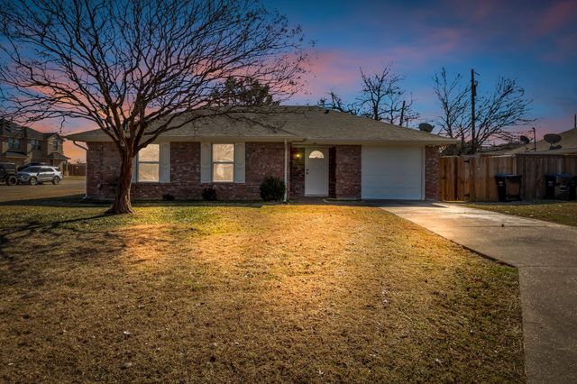 108 Turning Row Drive, Crandall, TX 75114