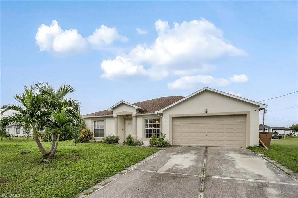 2203 Christopher AVE N, Lehigh Acres, FL 33971