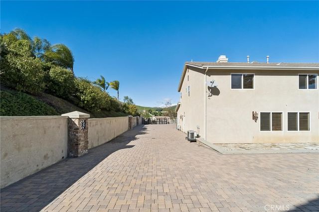 30012 Valley Glen Street, Castaic, CA 91384