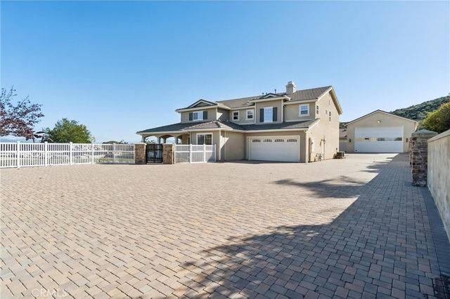 30012 Valley Glen Street, Castaic, CA 91384