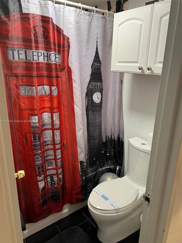 100 Lincoln Rd 1007, Miami Beach, FL 33139