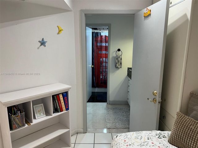 100 Lincoln Rd 1007, Miami Beach, FL 33139