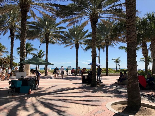 100 Lincoln Rd 1007, Miami Beach, FL 33139