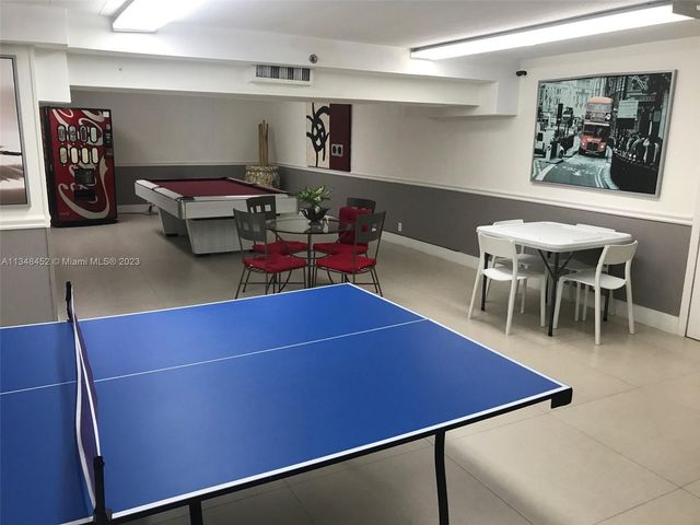 100 Lincoln Rd 1007, Miami Beach, FL 33139