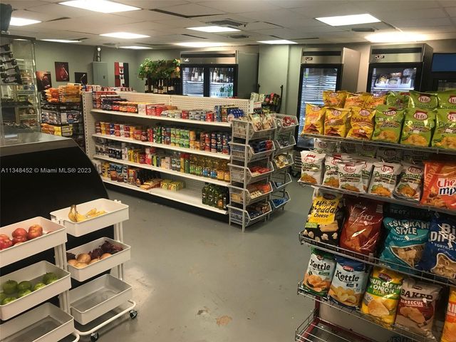 100 Lincoln Rd 1007, Miami Beach, FL 33139