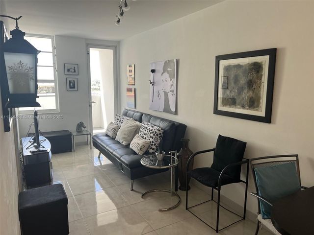 100 Lincoln Rd 1007, Miami Beach, FL 33139