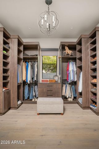 6863 E JOSHUA TREE Lane, Paradise Valley, AZ 85253