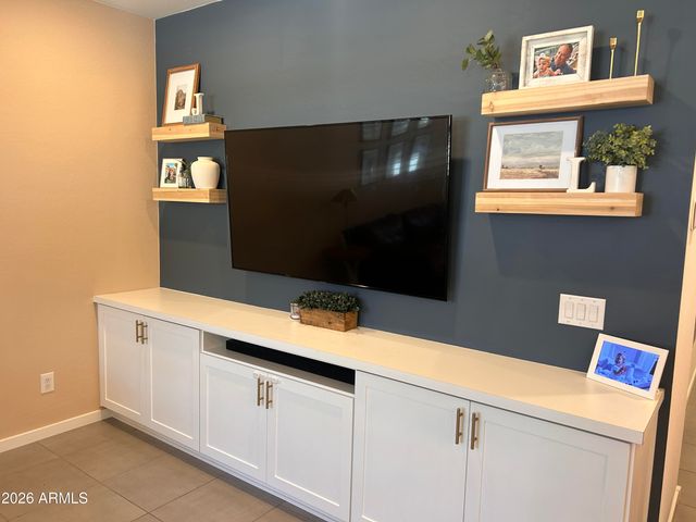 16004 W GRAY FOX Trail, Surprise, AZ 85378