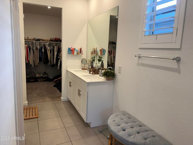 16004 W GRAY FOX Trail, Surprise, AZ 85378