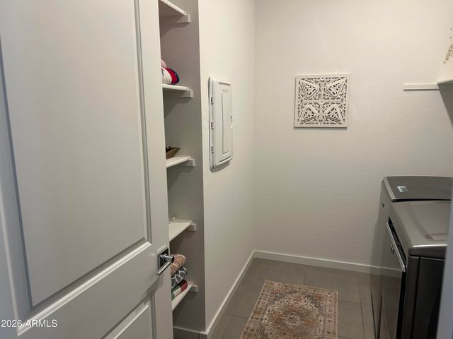 16004 W GRAY FOX Trail, Surprise, AZ 85378