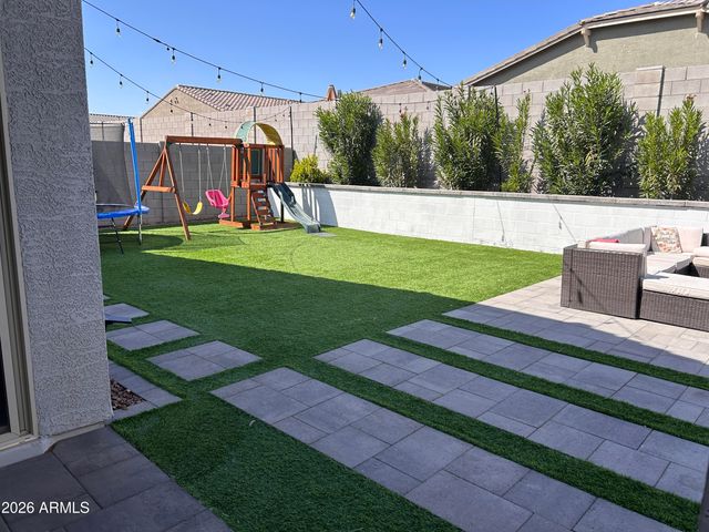 16004 W GRAY FOX Trail, Surprise, AZ 85378