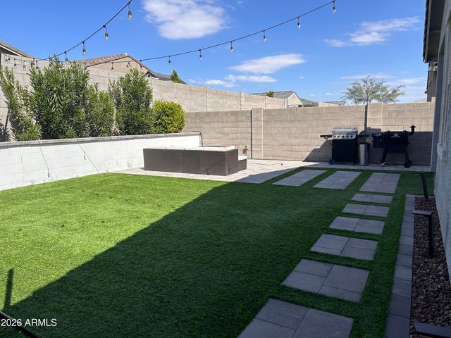 16004 W GRAY FOX Trail, Surprise, AZ 85378