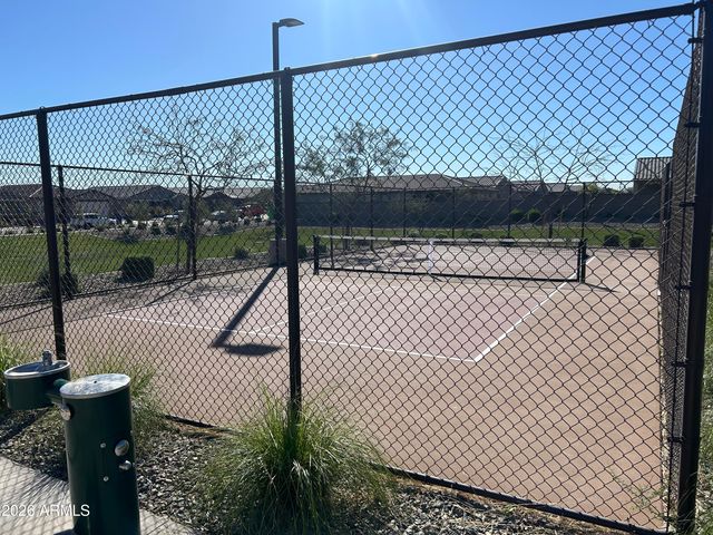 16004 W GRAY FOX Trail, Surprise, AZ 85378