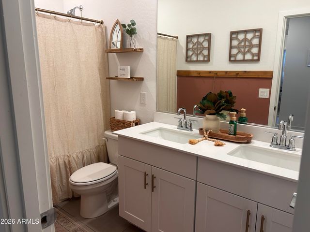 16004 W GRAY FOX Trail, Surprise, AZ 85378