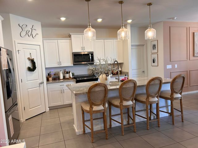 16004 W GRAY FOX Trail, Surprise, AZ 85378