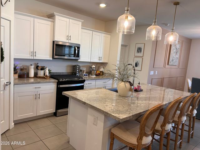 16004 W GRAY FOX Trail, Surprise, AZ 85378