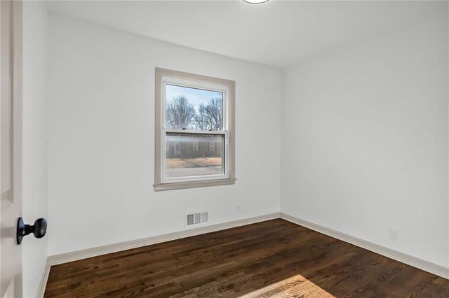 7520 Lewis Avenue, Raytown, MO 64138