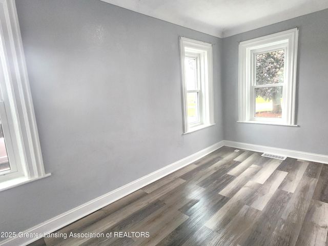 947 Catholic Church Road, Leslie, MI 49251