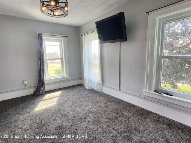 947 Catholic Church Road, Leslie, MI 49251