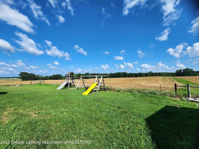 947 Catholic Church Road, Leslie, MI 49251