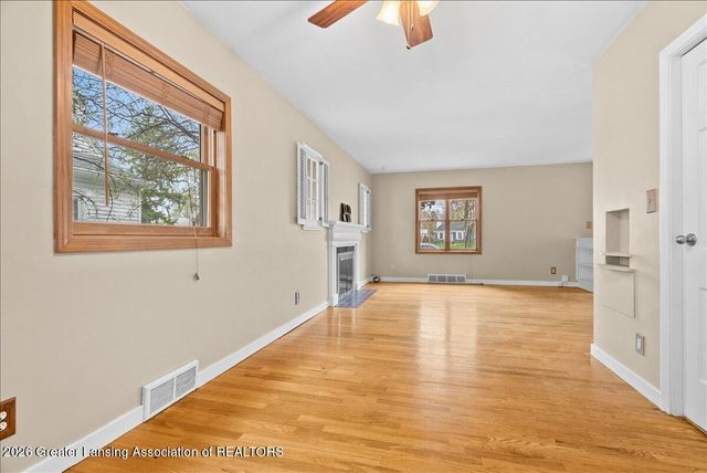 820 Chittenden Drive, East Lansing, MI 48823
