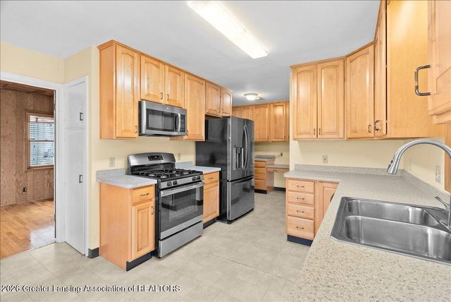 820 Chittenden Drive, East Lansing, MI 48823