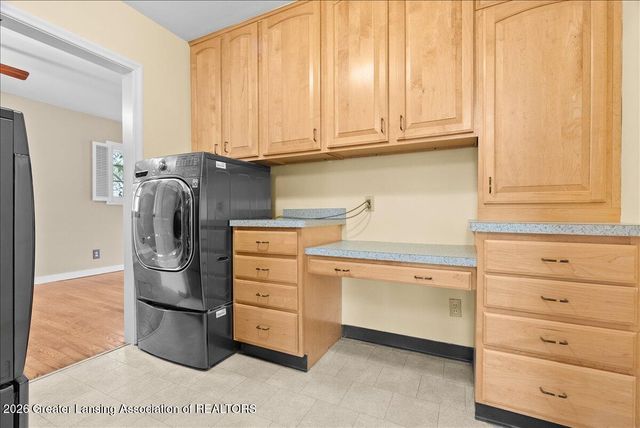 820 Chittenden Drive, East Lansing, MI 48823