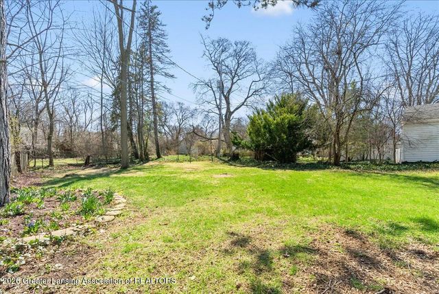 820 Chittenden Drive, East Lansing, MI 48823