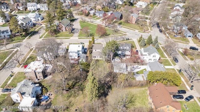820 Chittenden Drive, East Lansing, MI 48823