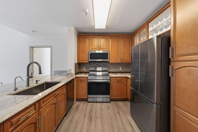 3505 Sage Road 314, Houston, TX 77056
