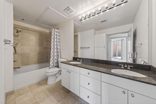 3505 Sage Road 314, Houston, TX 77056
