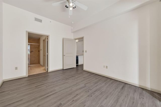 3505 Sage Road 314, Houston, TX 77056