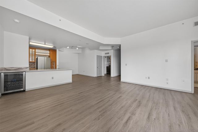 3505 Sage Road 314, Houston, TX 77056