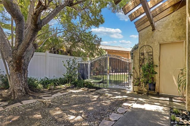 175 S Woodlawn, Orange, CA 92869
