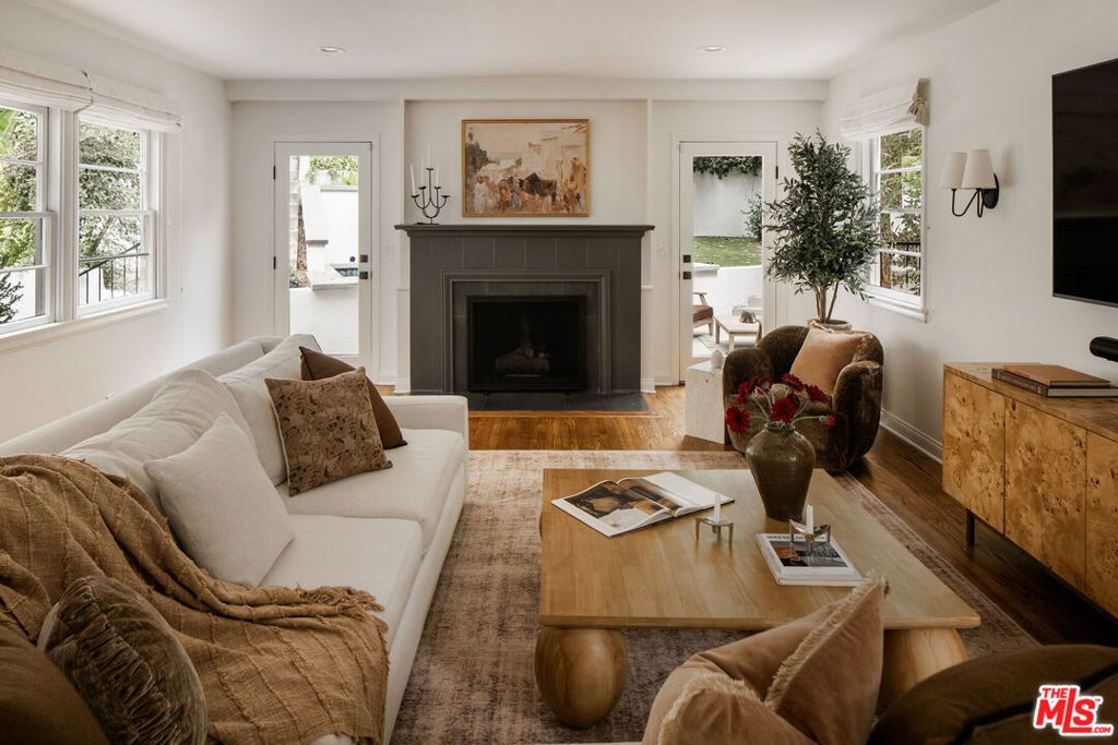 2845 N Beachwood Drive, Los Angeles, CA 90068 — photo 2