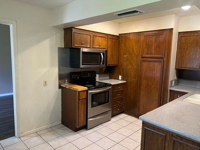 3810 Crater Lake Court, Irving, TX 75062