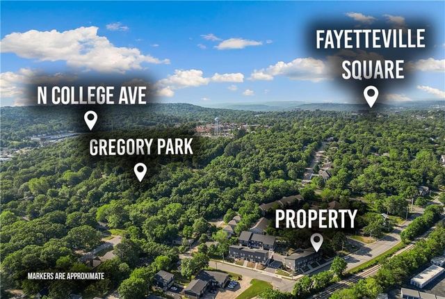 293 W Ash Street, Fayetteville, AR 72703