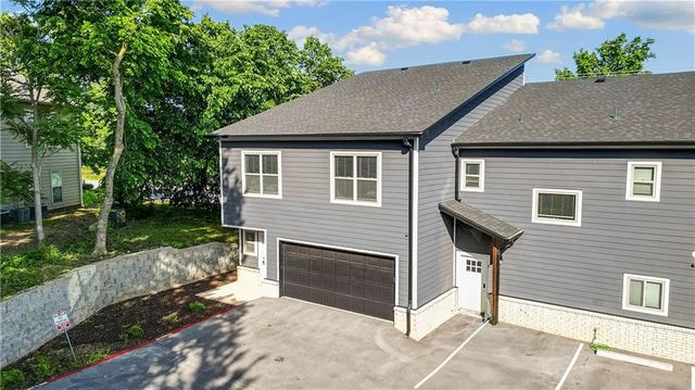 293 W Ash Street, Fayetteville, AR 72703