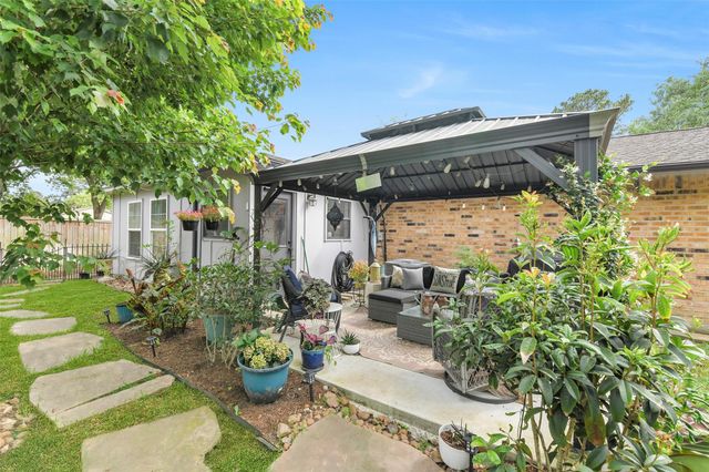 22818 Thadds Trail, Spring, TX 77373