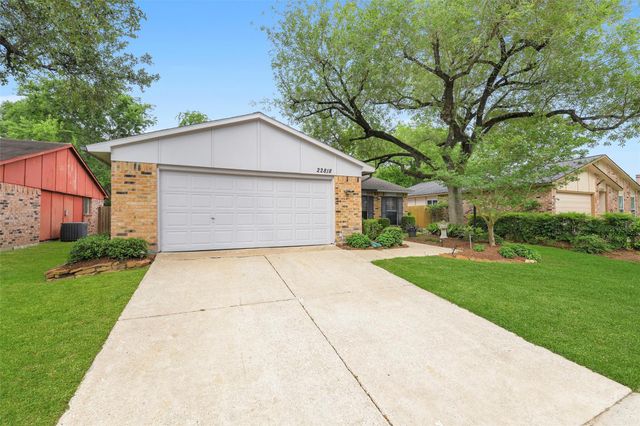 22818 Thadds Trail, Spring, TX 77373