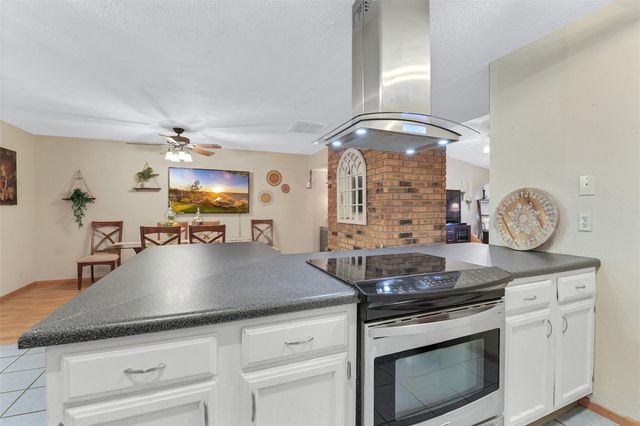 22818 Thadds Trail, Spring, TX 77373