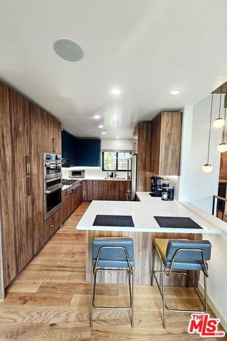 6194 Rodgerton Drive, Los Angeles, CA 90068