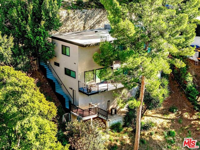 6194 Rodgerton Drive, Los Angeles, CA 90068