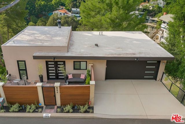 6194 Rodgerton Drive, Los Angeles, CA 90068