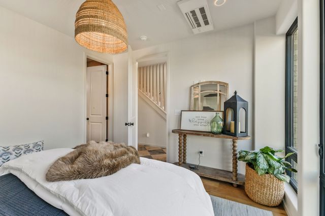 106 Grizzard Ave Apt 3, Nashville, TN 37207