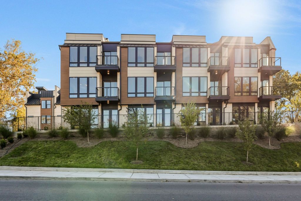 106 Grizzard Ave Apt 3, Nashville, TN 37207