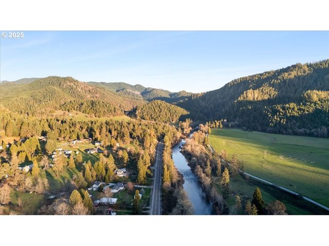 22240 TILLER TRAIL Hwy, Days Creek, OR 97429